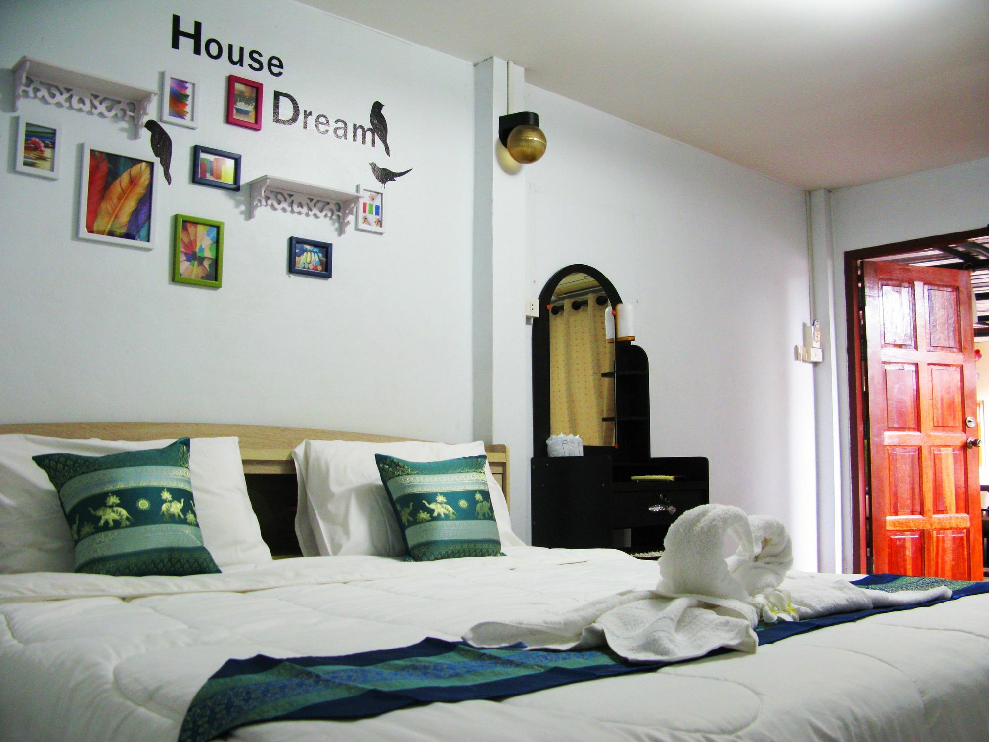Cshouse Hotel เชียงใหม่ ภายนอก รูปภาพ